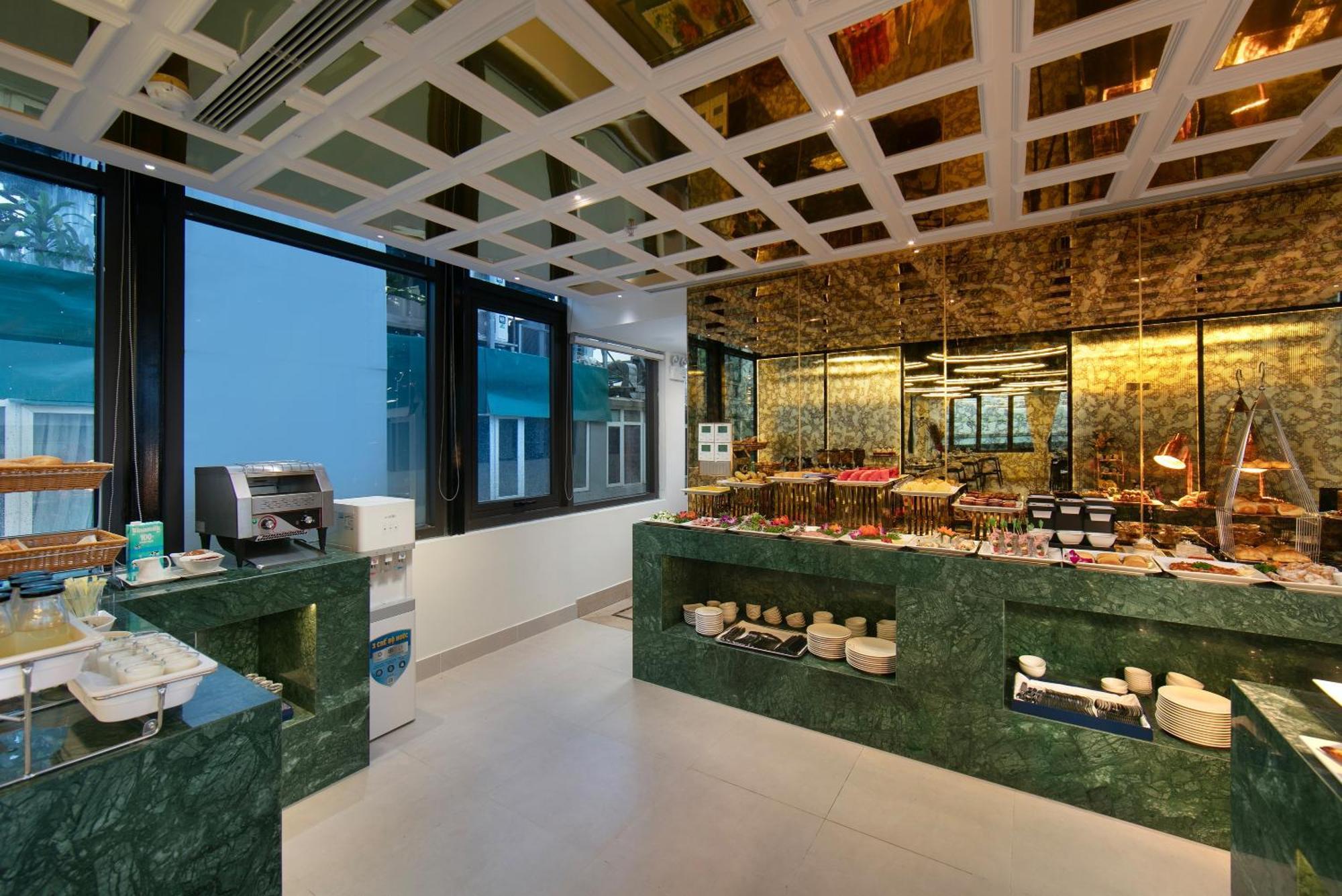 האנוי Le Premier Hotel & Rooftop Bar מראה חיצוני תמונה