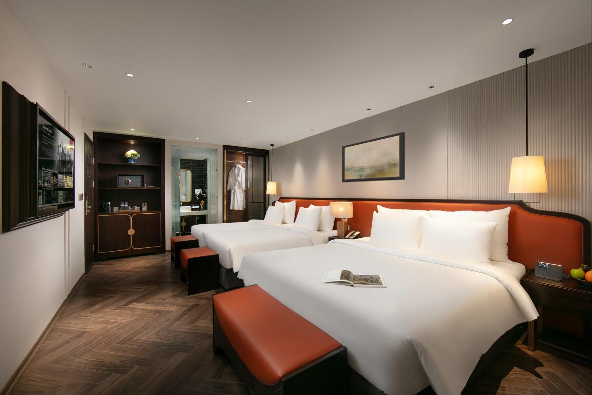 האנוי Le Premier Hotel & Rooftop Bar מראה חיצוני תמונה