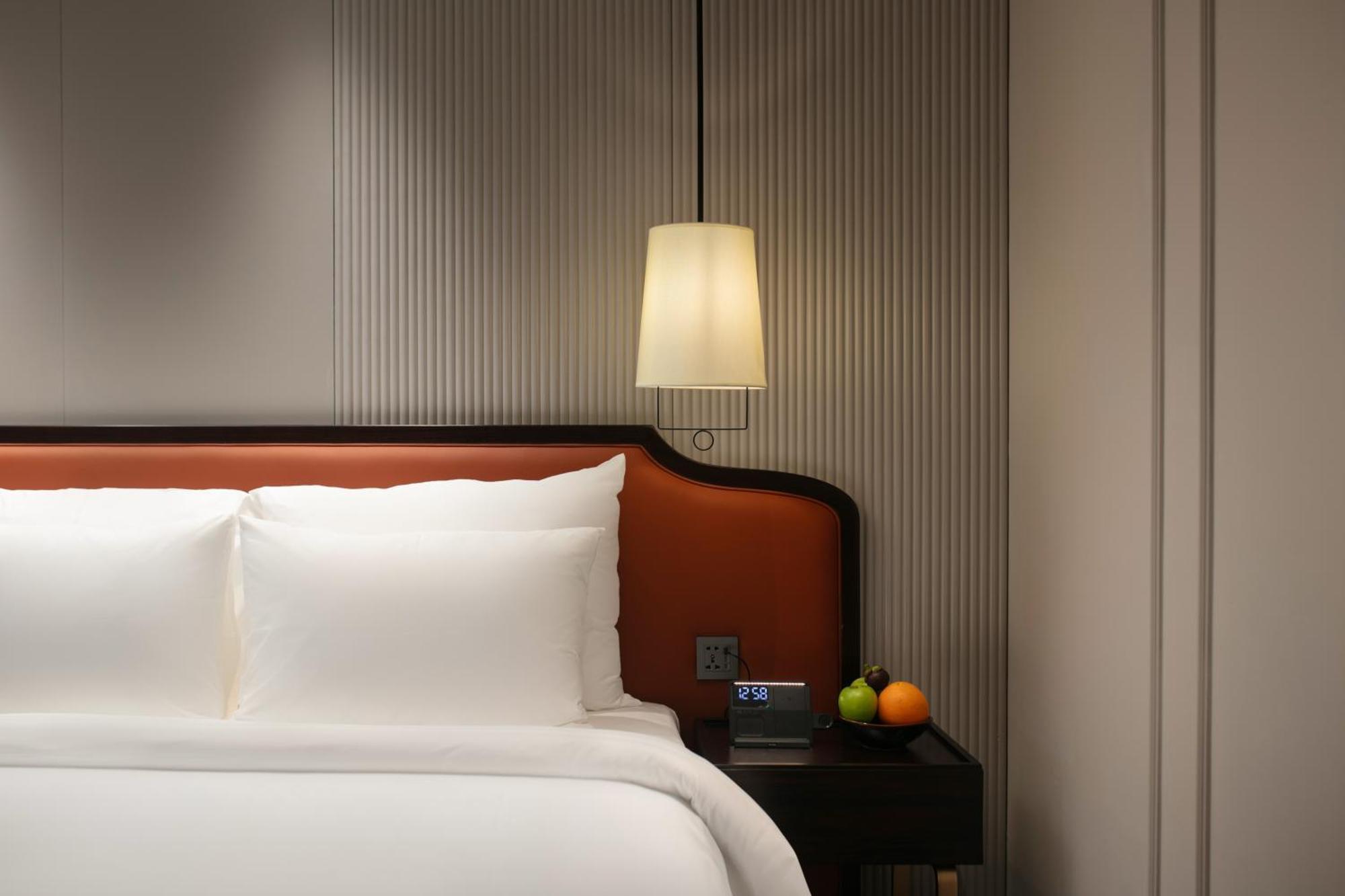 האנוי Le Premier Hotel & Rooftop Bar מראה חיצוני תמונה