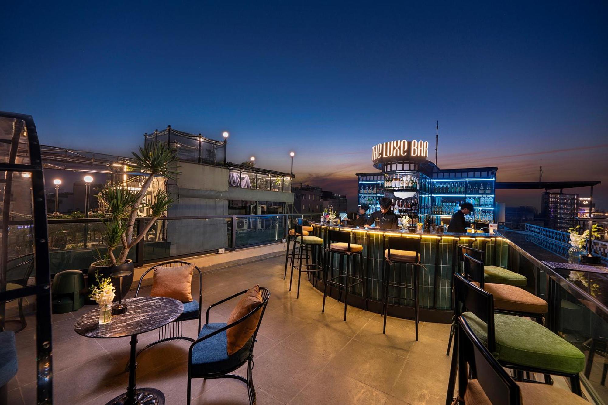 האנוי Le Premier Hotel & Rooftop Bar מראה חיצוני תמונה