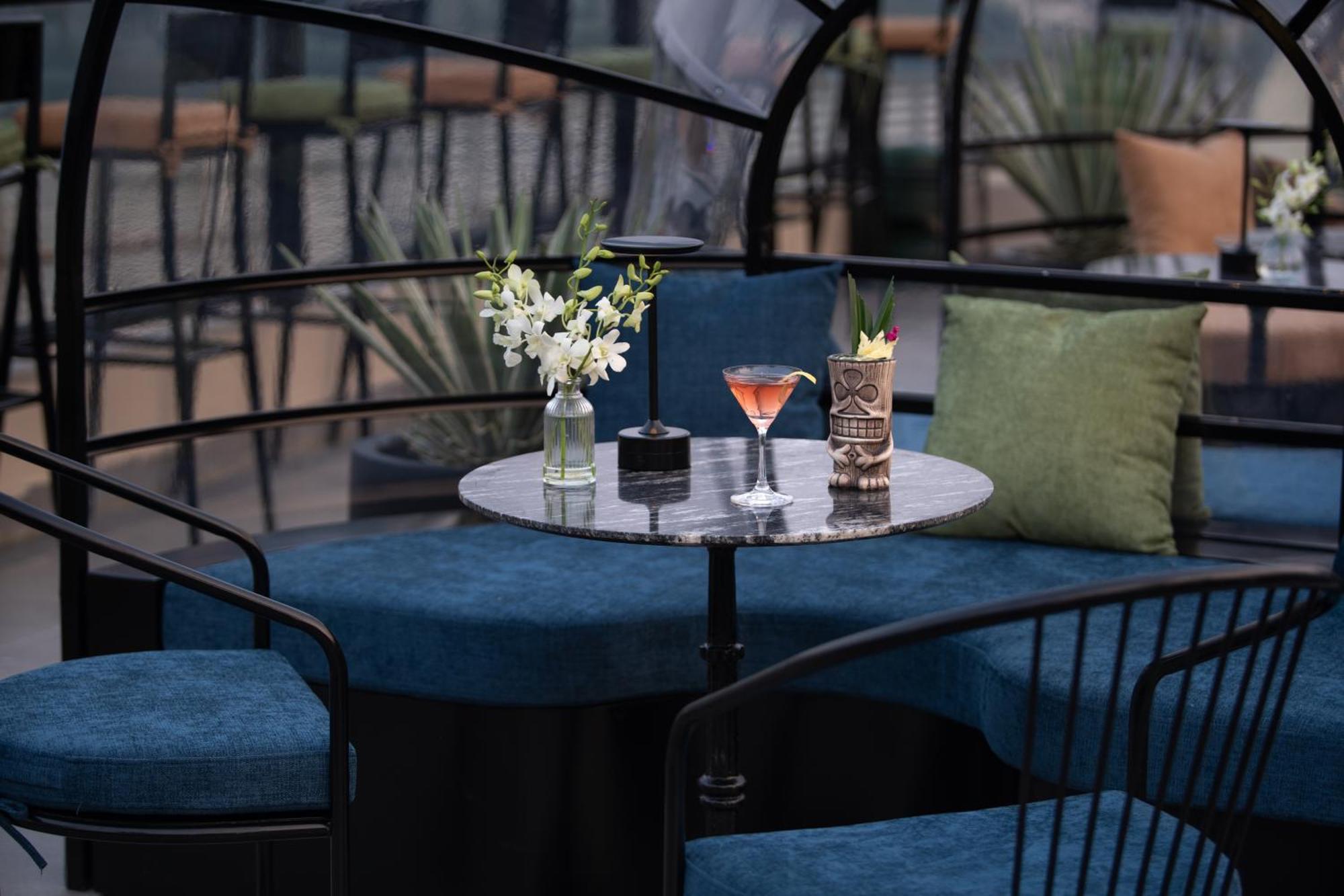 האנוי Le Premier Hotel & Rooftop Bar מראה חיצוני תמונה